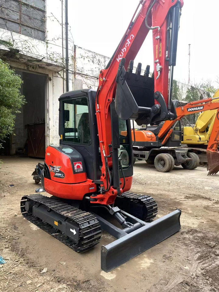 KUBOTA U35 - حفارة مصغرة: صور 4 KUBOTA U35 - حفارة مصغرة: صور 4