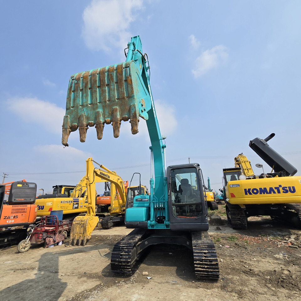 حفارات زحافة Kobelco SK130-8: صور 8 حفارات زحافة Kobelco SK130-8: صور 8