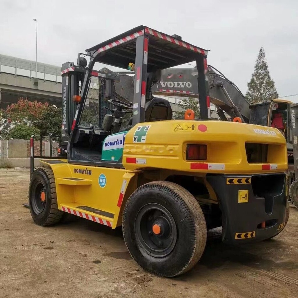 Komatsu FD70-7 - رافعة شوكية ديزل: صور 5 Komatsu FD70-7 - رافعة شوكية ديزل: صور 5