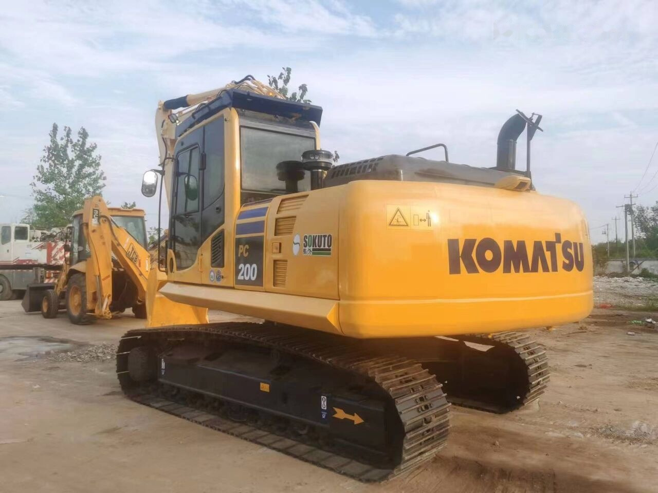 Komatsu PC200-8 - حفارات زحافة: صور 5 Komatsu PC200-8 - حفارات زحافة: صور 5