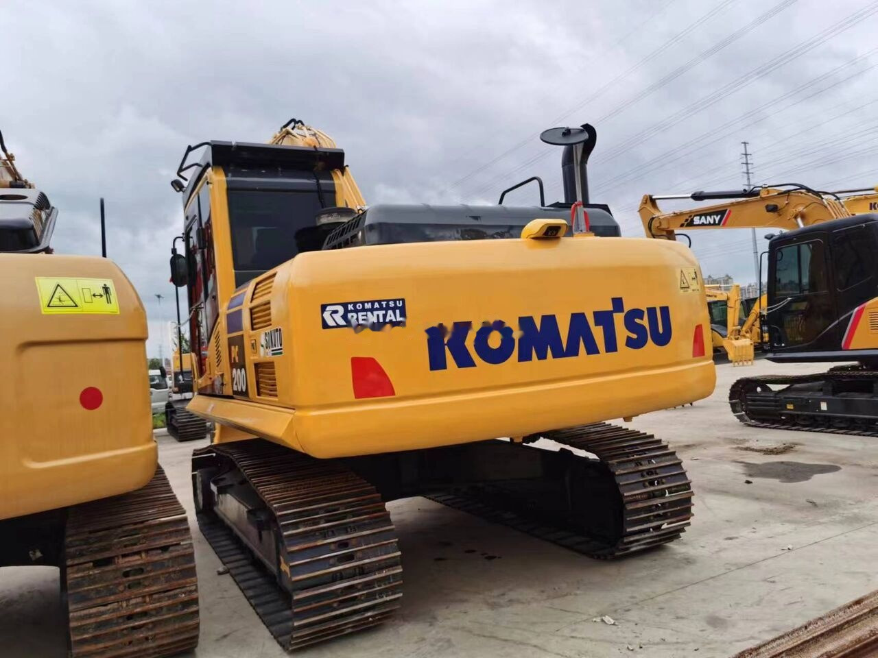 Komatsu PC200-8 - حفارات زحافة: صور 4 Komatsu PC200-8 - حفارات زحافة: صور 4