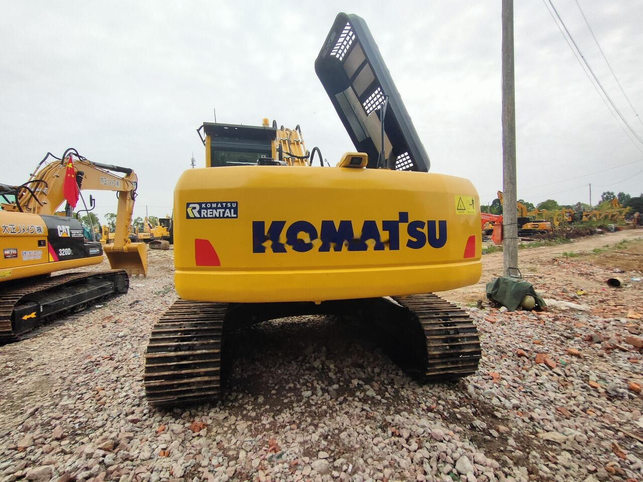Komatsu PC240LC-8 - حفارات زحافة: صور 5 Komatsu PC240LC-8 - حفارات زحافة: صور 5