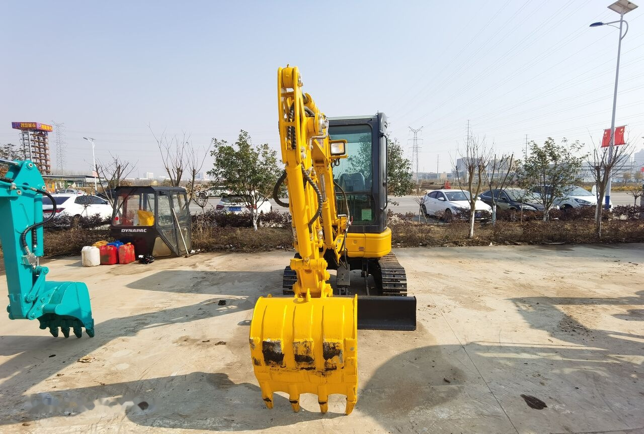حفارة مصغرة Komatsu PC30MR: صور 6 حفارة مصغرة Komatsu PC30MR: صور 6