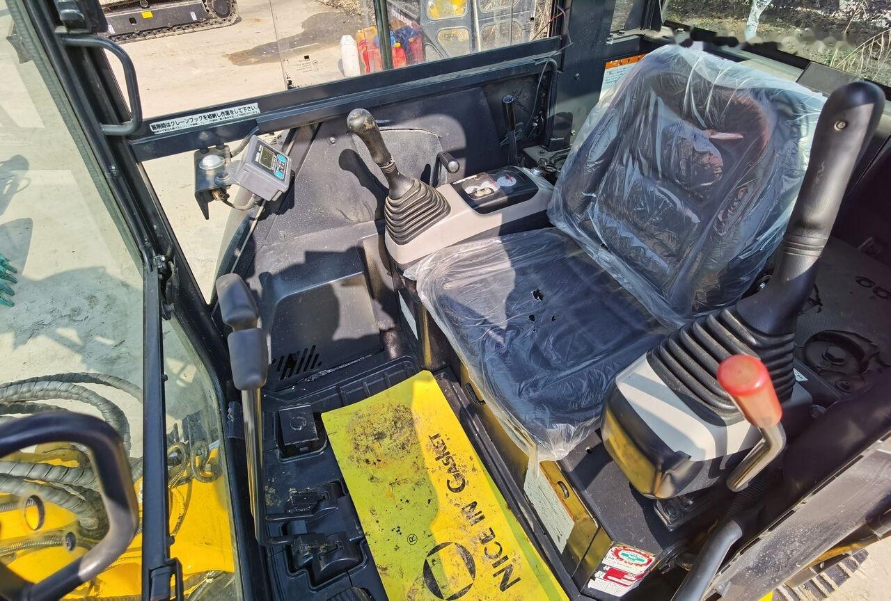 حفارة مصغرة Komatsu PC30MR: صور 11 حفارة مصغرة Komatsu PC30MR: صور 11