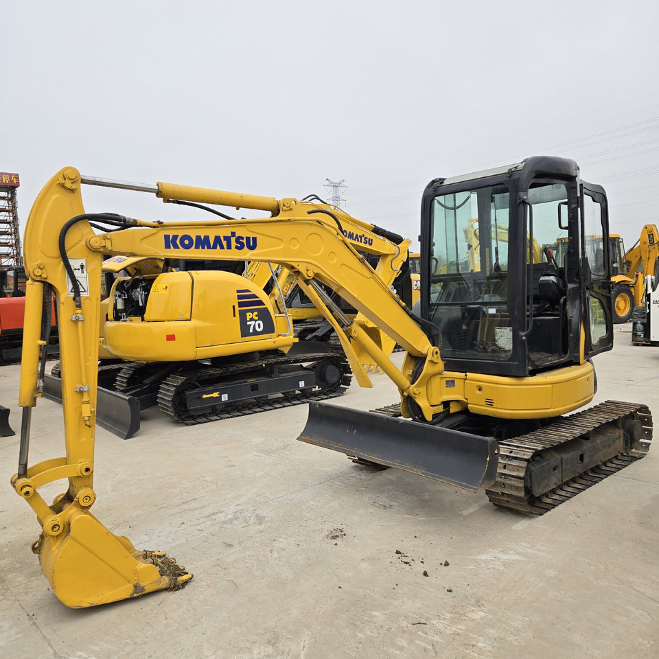Komatsu PC35MR - حفارة مصغرة: صور 4 Komatsu PC35MR - حفارة مصغرة: صور 4