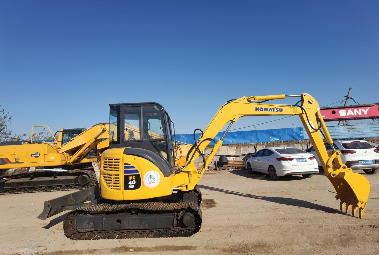 Komatsu PC40 - حفارة مصغرة: صور 4 Komatsu PC40 - حفارة مصغرة: صور 4