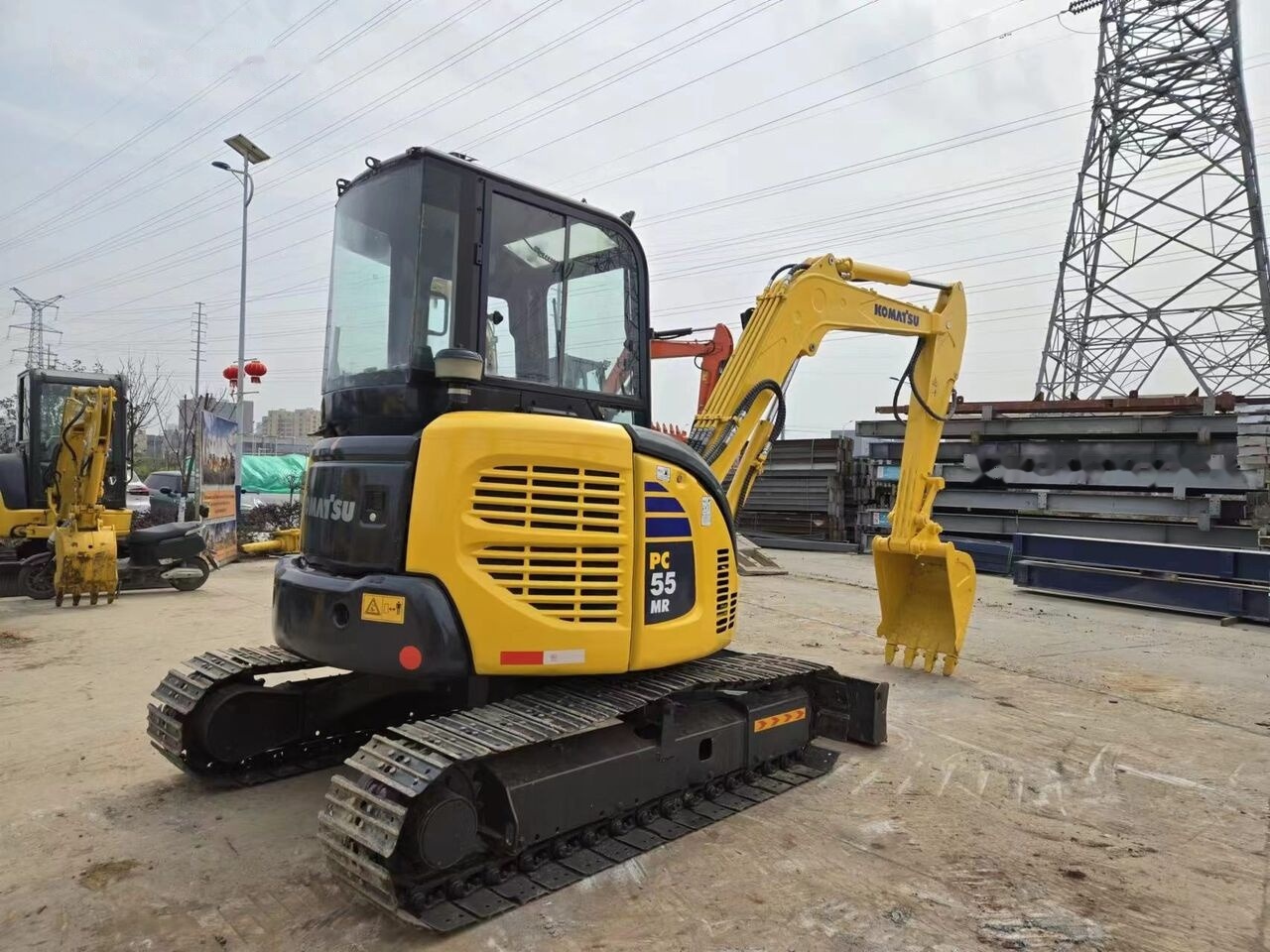 Komatsu PC55MR - حفارة مصغرة: صور 3 Komatsu PC55MR - حفارة مصغرة: صور 3