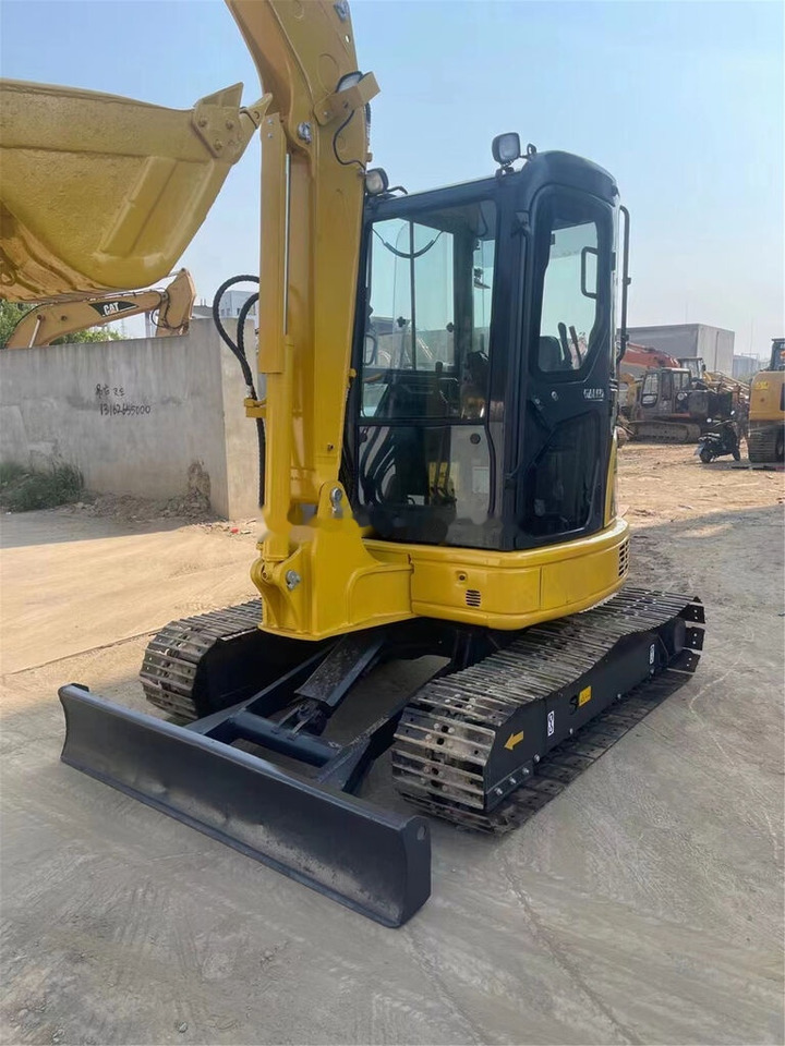 Komatsu PC55MR - حفارة مصغرة: صور 2 Komatsu PC55MR - حفارة مصغرة: صور 2