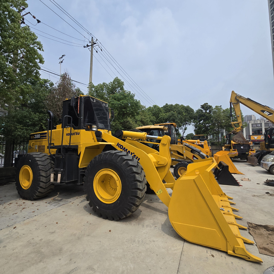 Komatsu WA380 - اللودر بعجل: صور 3 Komatsu WA380 - اللودر بعجل: صور 3