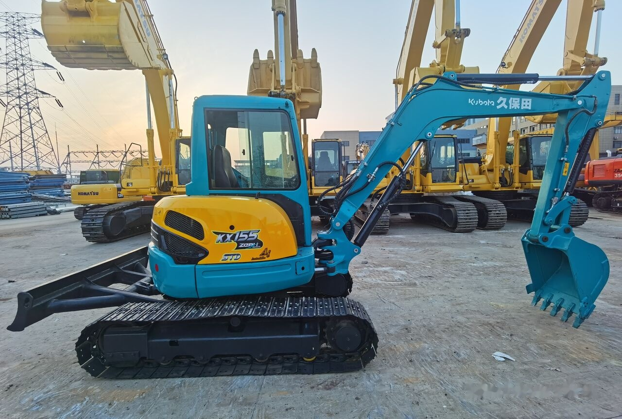 Kubota KX155 - حفارة مصغرة: صور 1 Kubota KX155 - حفارة مصغرة: صور 1