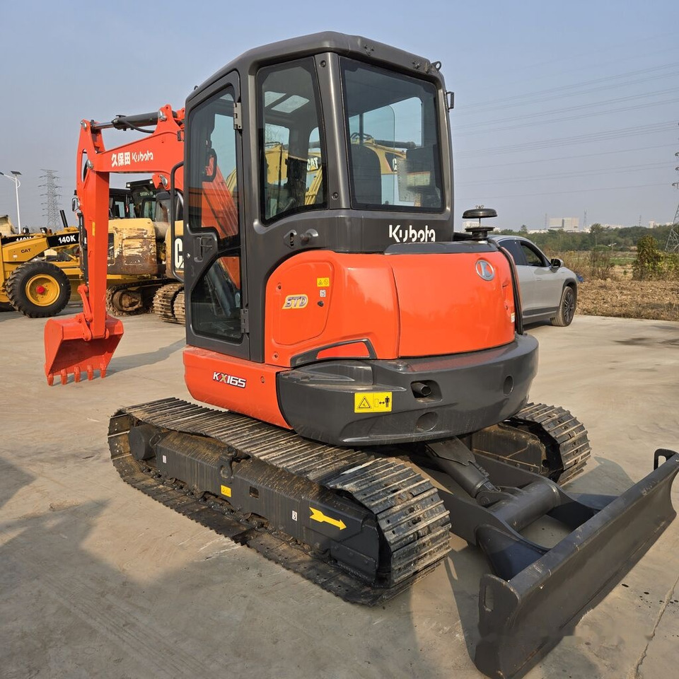 Kubota KX165 - حفارة مصغرة: صور 5 Kubota KX165 - حفارة مصغرة: صور 5