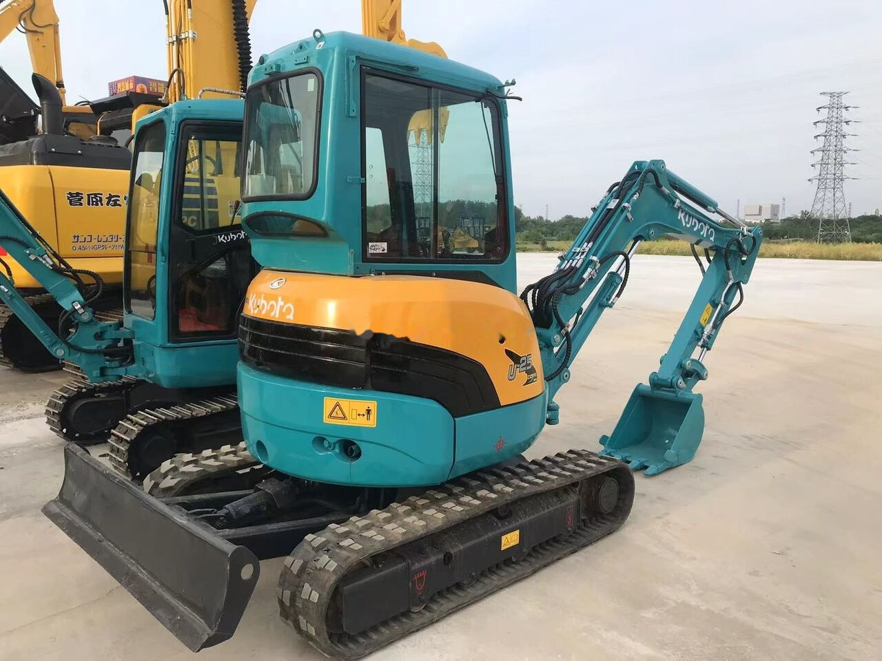 Kubota U25 - حفارة مصغرة: صور 1 Kubota U25 - حفارة مصغرة: صور 1