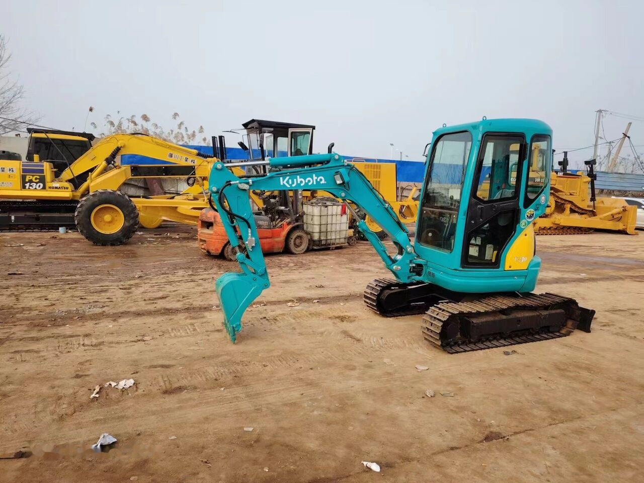 Kubota U30 - حفارة مصغرة: صور 2 Kubota U30 - حفارة مصغرة: صور 2