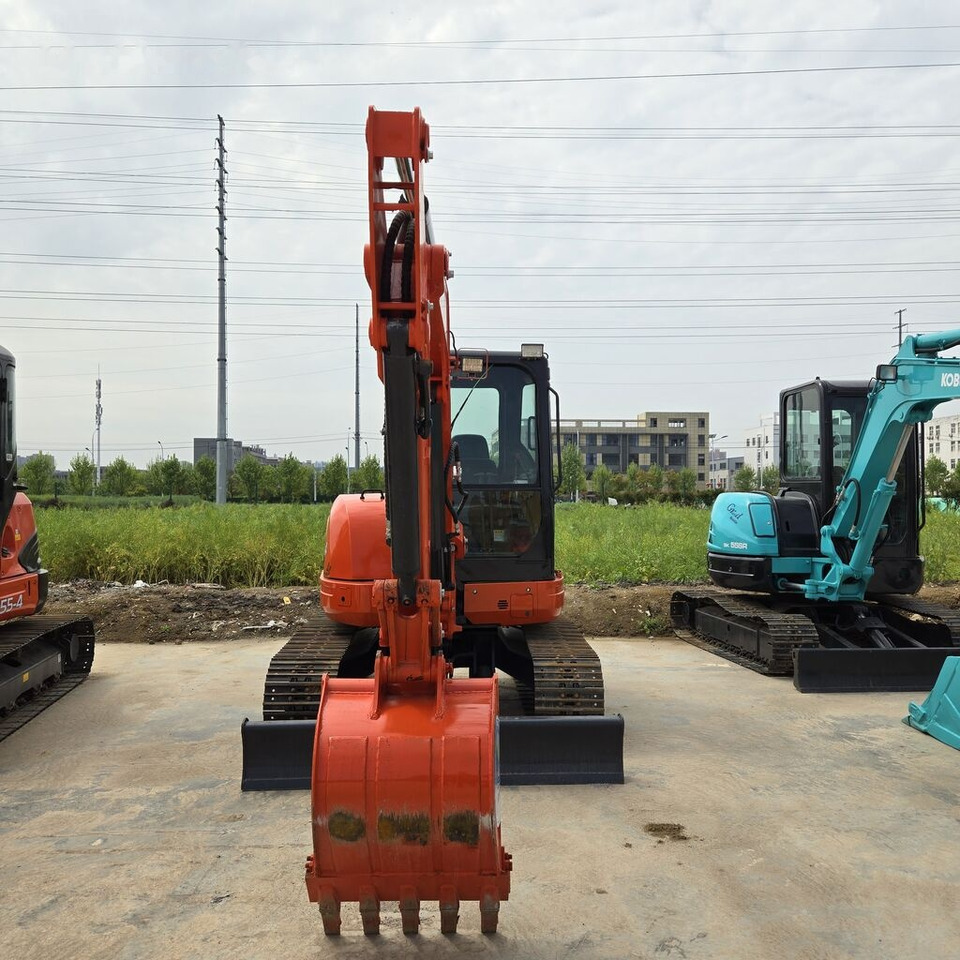Kubota U55 - حفارة مصغرة: صور 3 Kubota U55 - حفارة مصغرة: صور 3