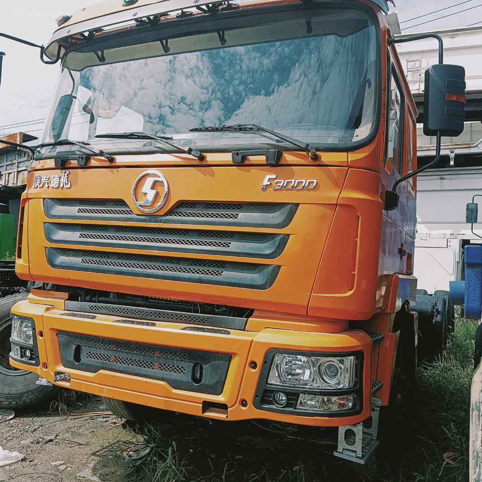 SHACMAN F3000 - شاحنة جرار: صور 2 SHACMAN F3000 - شاحنة جرار: صور 2