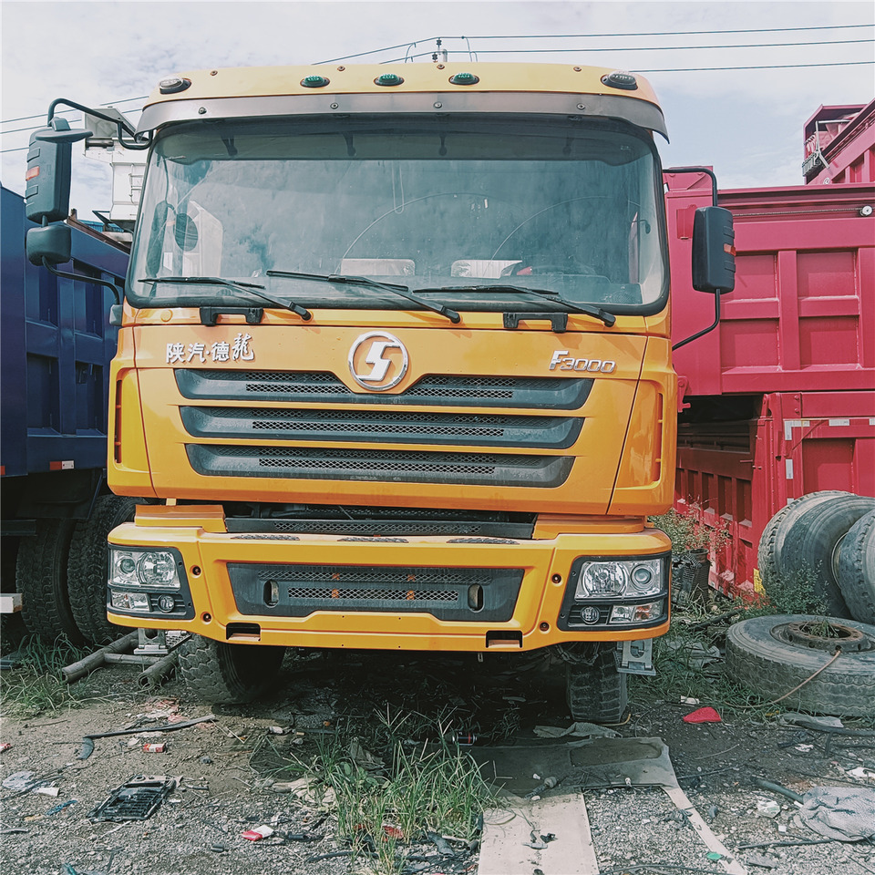 SHACMAN F3000 - شاحنة جرار: صور 4 SHACMAN F3000 - شاحنة جرار: صور 4