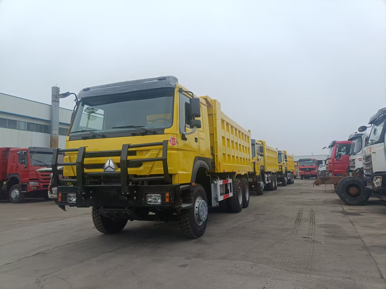 SINOTRUK HOWO 6x4 - قلابات: صور 4 SINOTRUK HOWO 6x4 - قلابات: صور 4