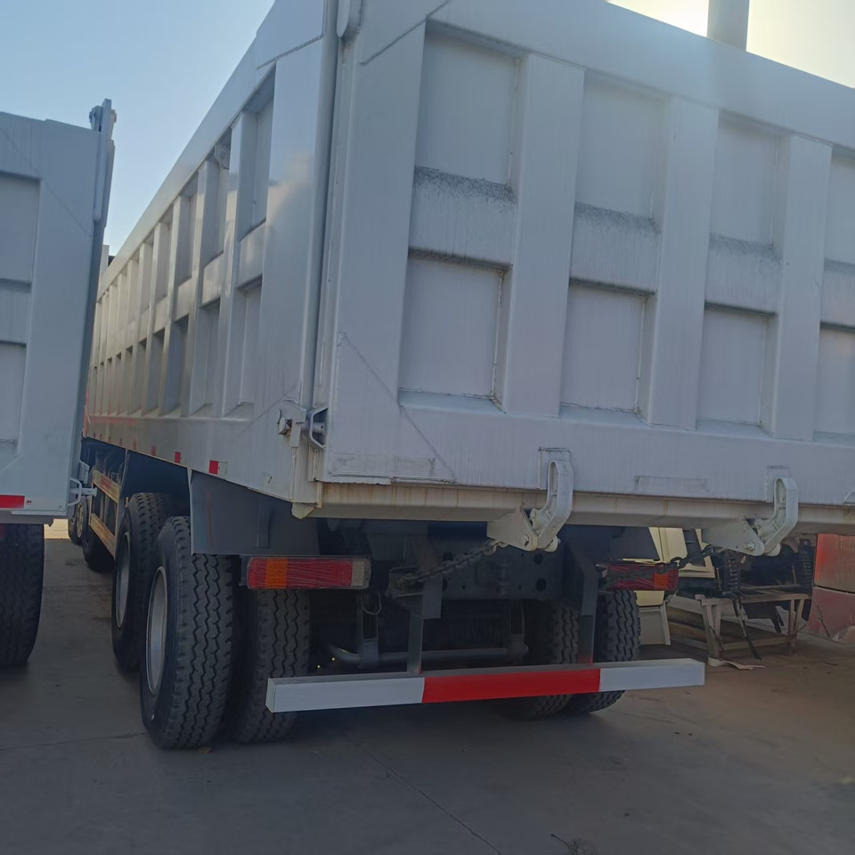 SINOTRUK HOWO 8x4 - قلابات: صور 5 SINOTRUK HOWO 8x4 - قلابات: صور 5