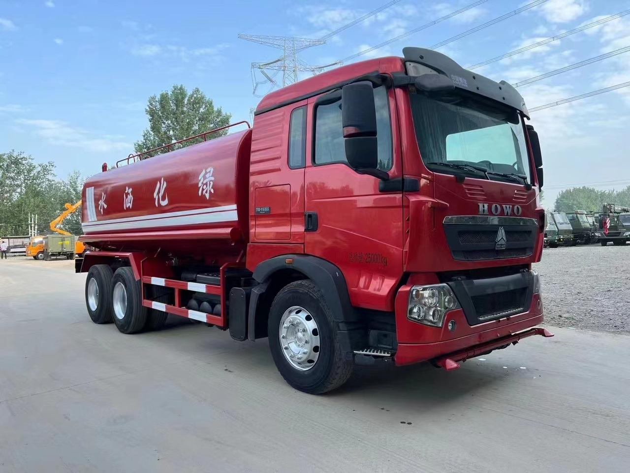 SINOTRUK HOWO sprinkler - شاحنة صهريج: صور 4 SINOTRUK HOWO sprinkler - شاحنة صهريج: صور 4