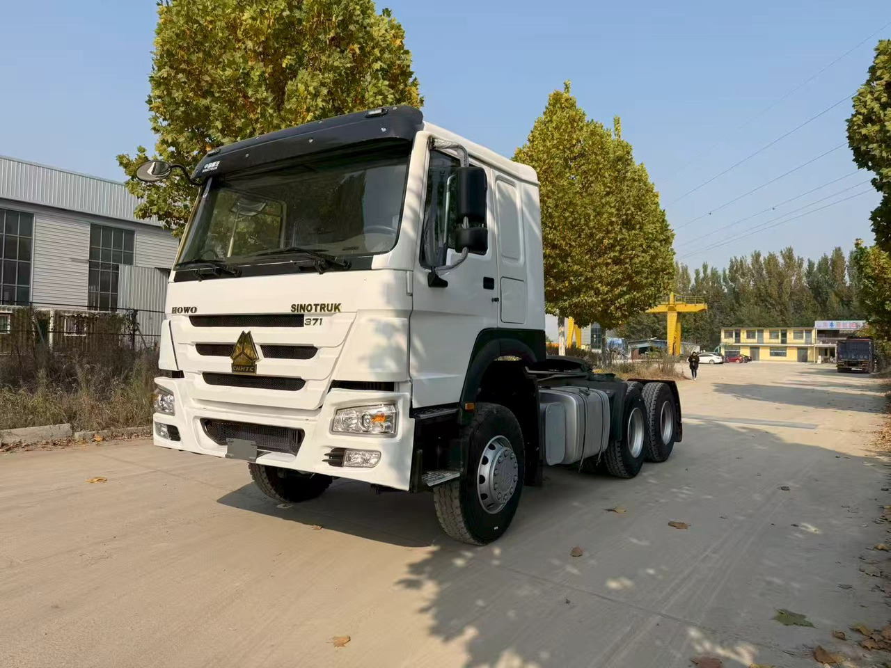 SINOTRUK HOWO tractor - شاحنة جرار: صور 3 SINOTRUK HOWO tractor - شاحنة جرار: صور 3