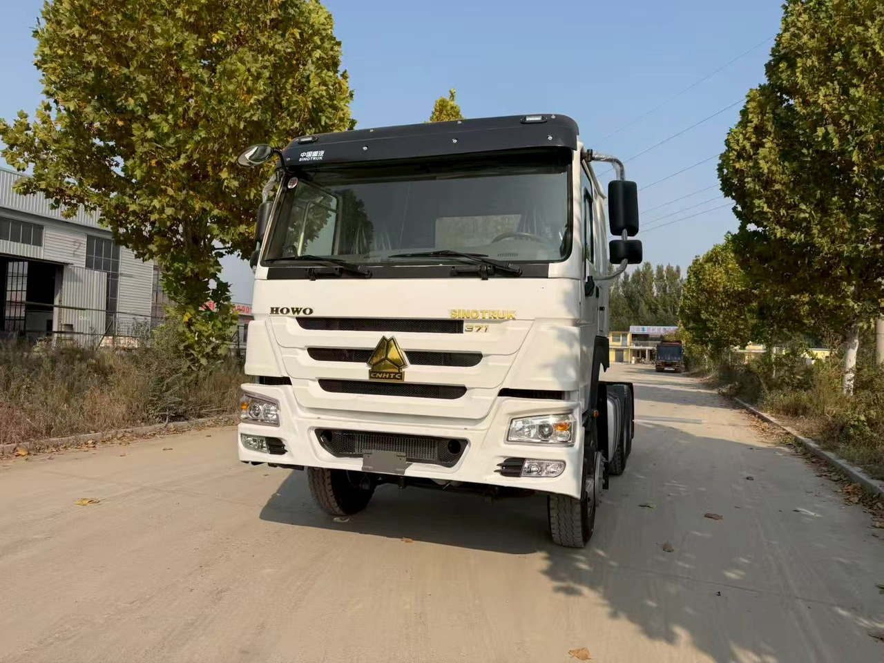 SINOTRUK HOWO tractor - شاحنة جرار: صور 2 SINOTRUK HOWO tractor - شاحنة جرار: صور 2