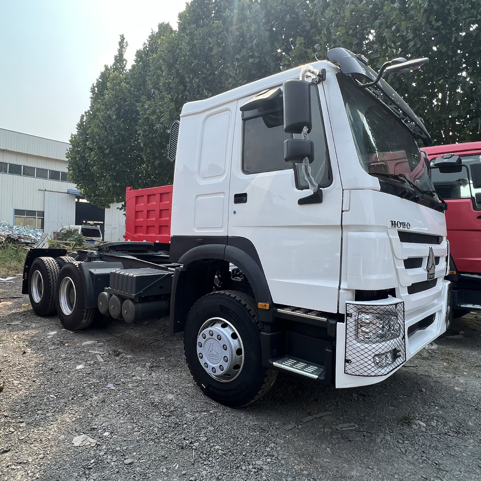 SINOTRUK HOWO tralier head - شاحنة جرار: صور 3 SINOTRUK HOWO tralier head - شاحنة جرار: صور 3