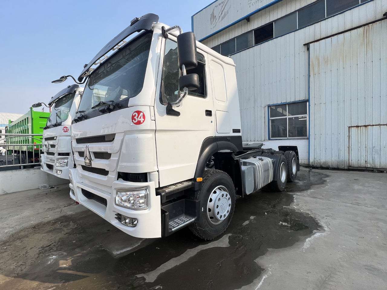 SINOTRUK HOWO tralier head - شاحنة جرار: صور 4 SINOTRUK HOWO tralier head - شاحنة جرار: صور 4