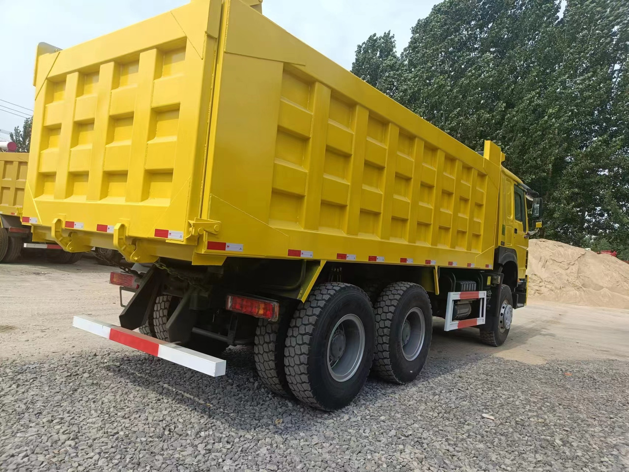 SINOTRUK HOWO - قلابات: صور 2 SINOTRUK HOWO - قلابات: صور 2