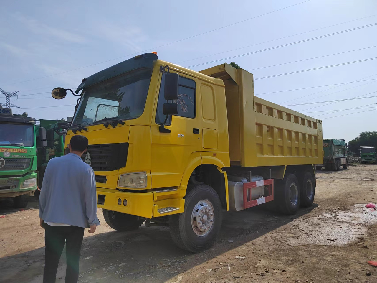 SINOTRUK HOWO - قلابات: صور 2 SINOTRUK HOWO - قلابات: صور 2