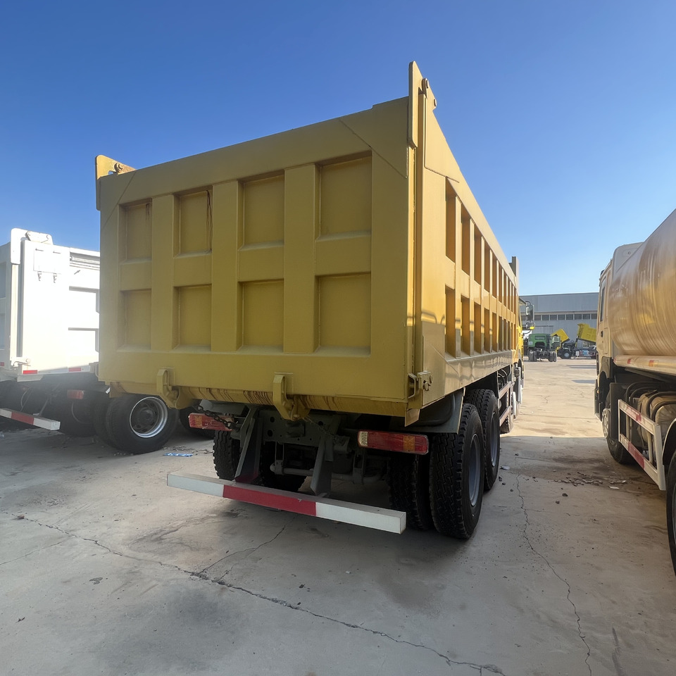 SINOTRUK HOWO - شاحنة: صور 2 SINOTRUK HOWO - شاحنة: صور 2