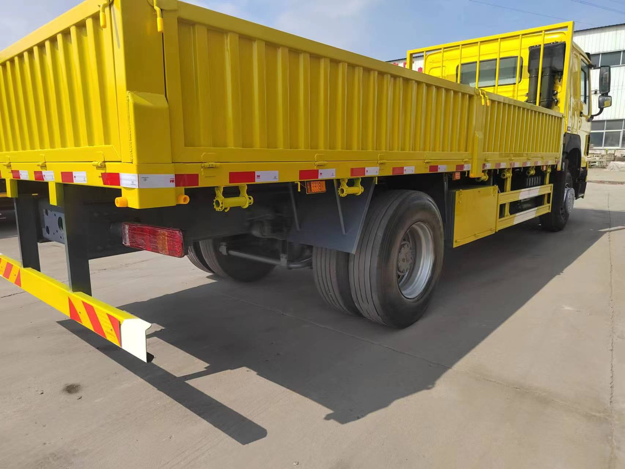 SINOTRUK HOWO - قلابات: صور 4 SINOTRUK HOWO - قلابات: صور 4