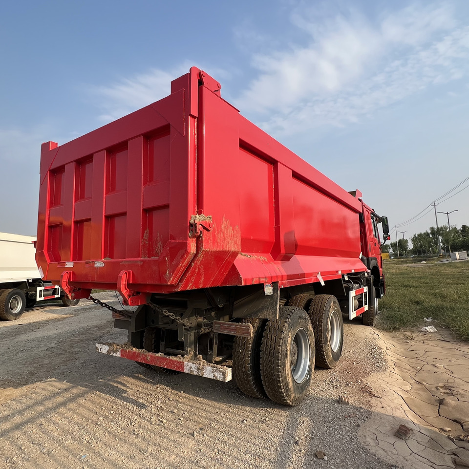 SINOTRUK HOWO - بصندوق مغلق شاحنة: صور 2 SINOTRUK HOWO - بصندوق مغلق شاحنة: صور 2
