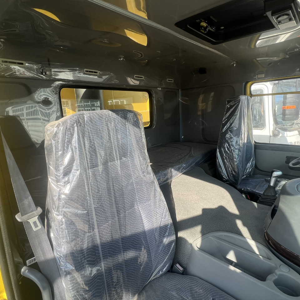 SINOTRUK HOWO - شاحنة: صور 5 SINOTRUK HOWO - شاحنة: صور 5