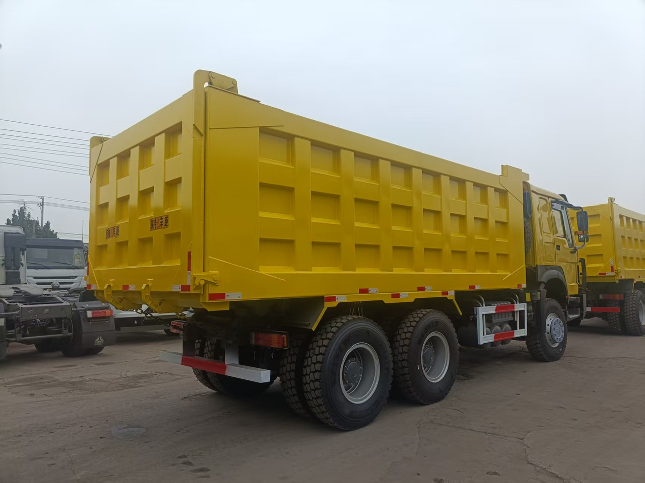 SINOTRUK HOWO - قلابات: صور 3 SINOTRUK HOWO - قلابات: صور 3
