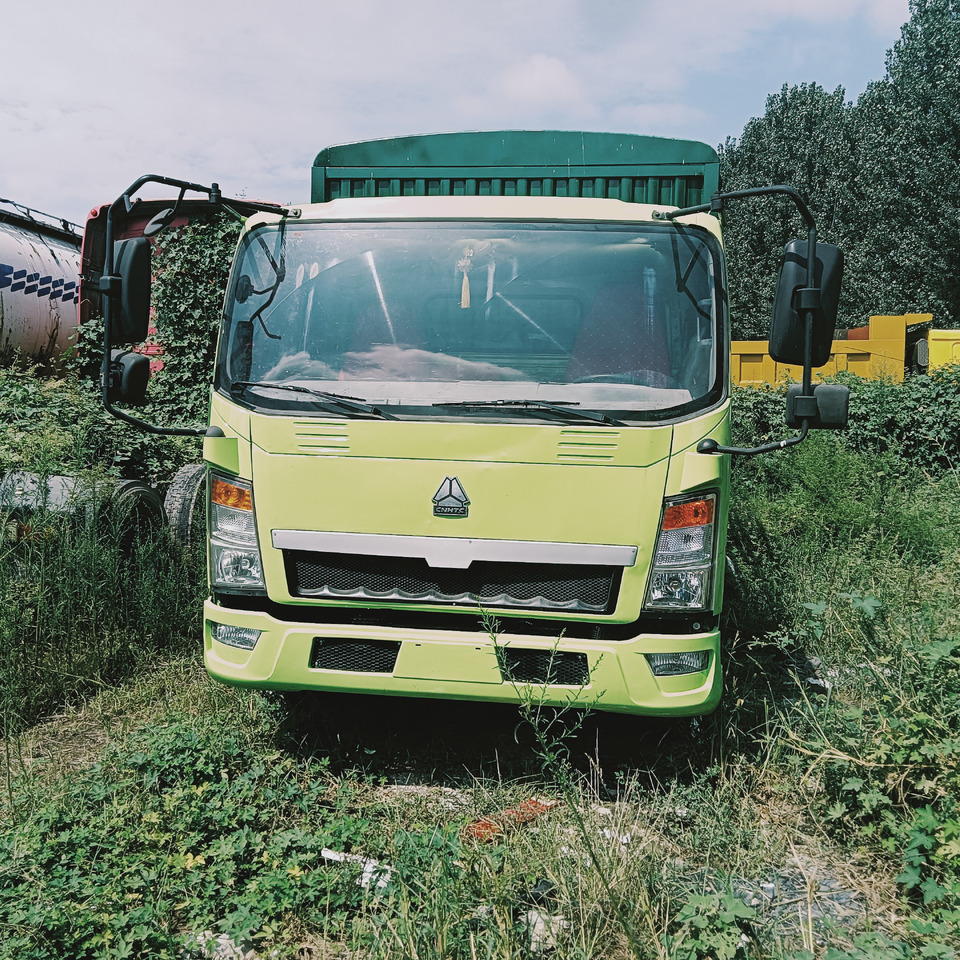 SINOTRUK HOWO - شاحنة: صور 2 SINOTRUK HOWO - شاحنة: صور 2