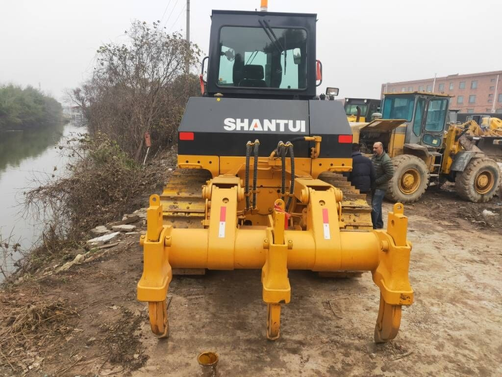 Shantui SD 22 - بلدوزر: صور 2 Shantui SD 22 - بلدوزر: صور 2