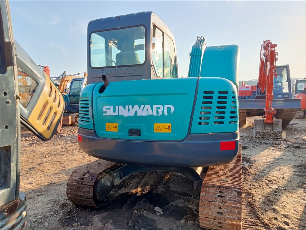 Sunward SWE70E - حفارة مصغرة: صور 2 Sunward SWE70E - حفارة مصغرة: صور 2