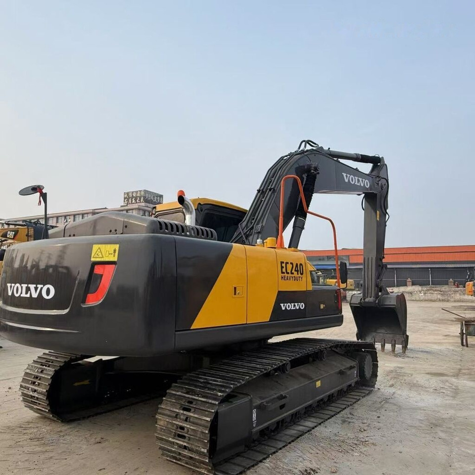 Volvo EC240 - حفارات زحافة: صور 4 Volvo EC240 - حفارات زحافة: صور 4