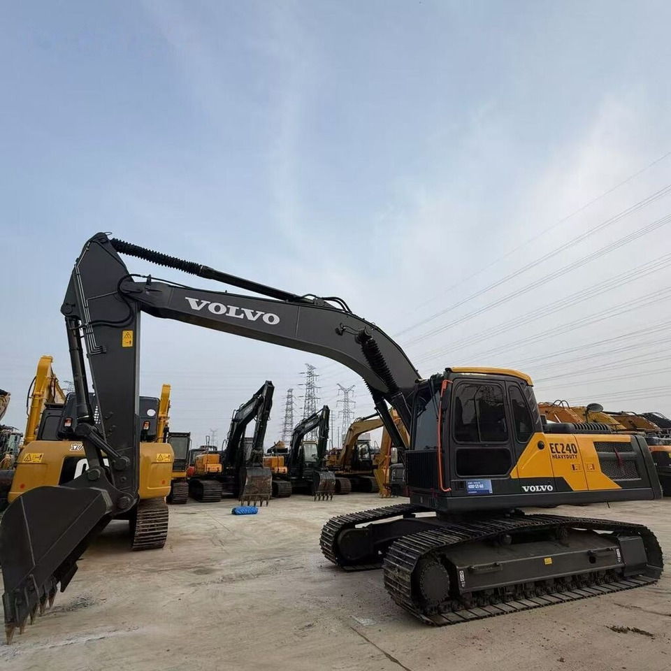 Volvo EC240 - حفارات زحافة: صور 5 Volvo EC240 - حفارات زحافة: صور 5