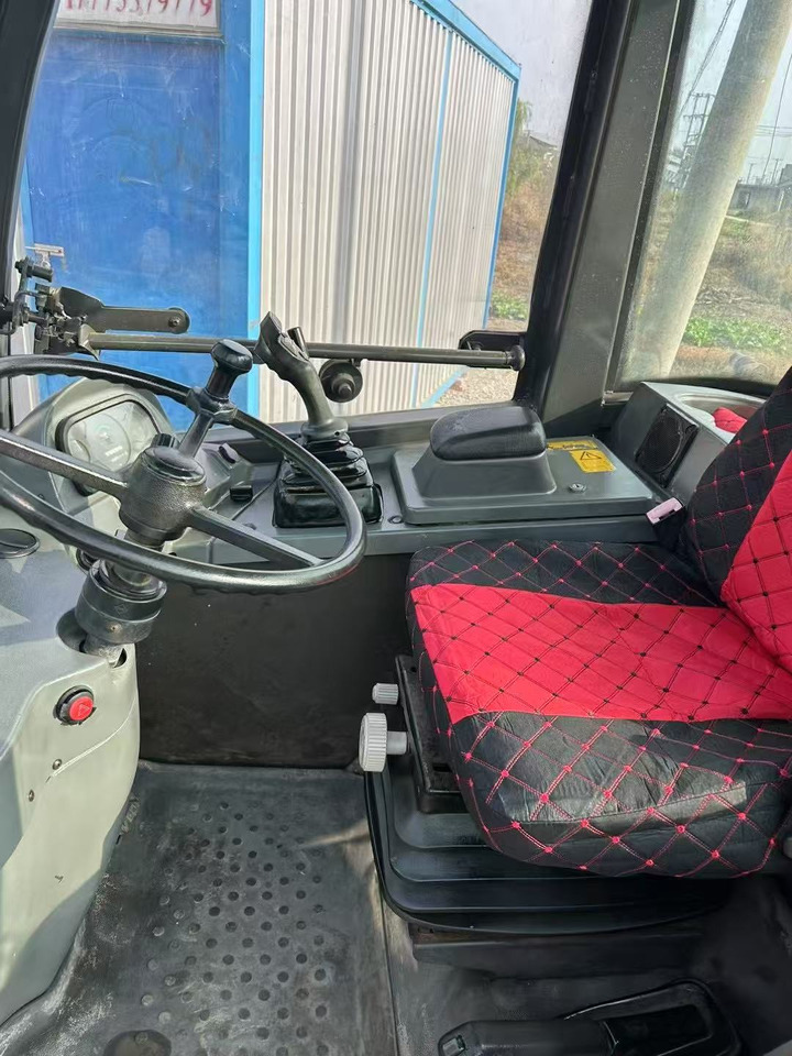 اللودر بعجل Volvo L20F: صور 7