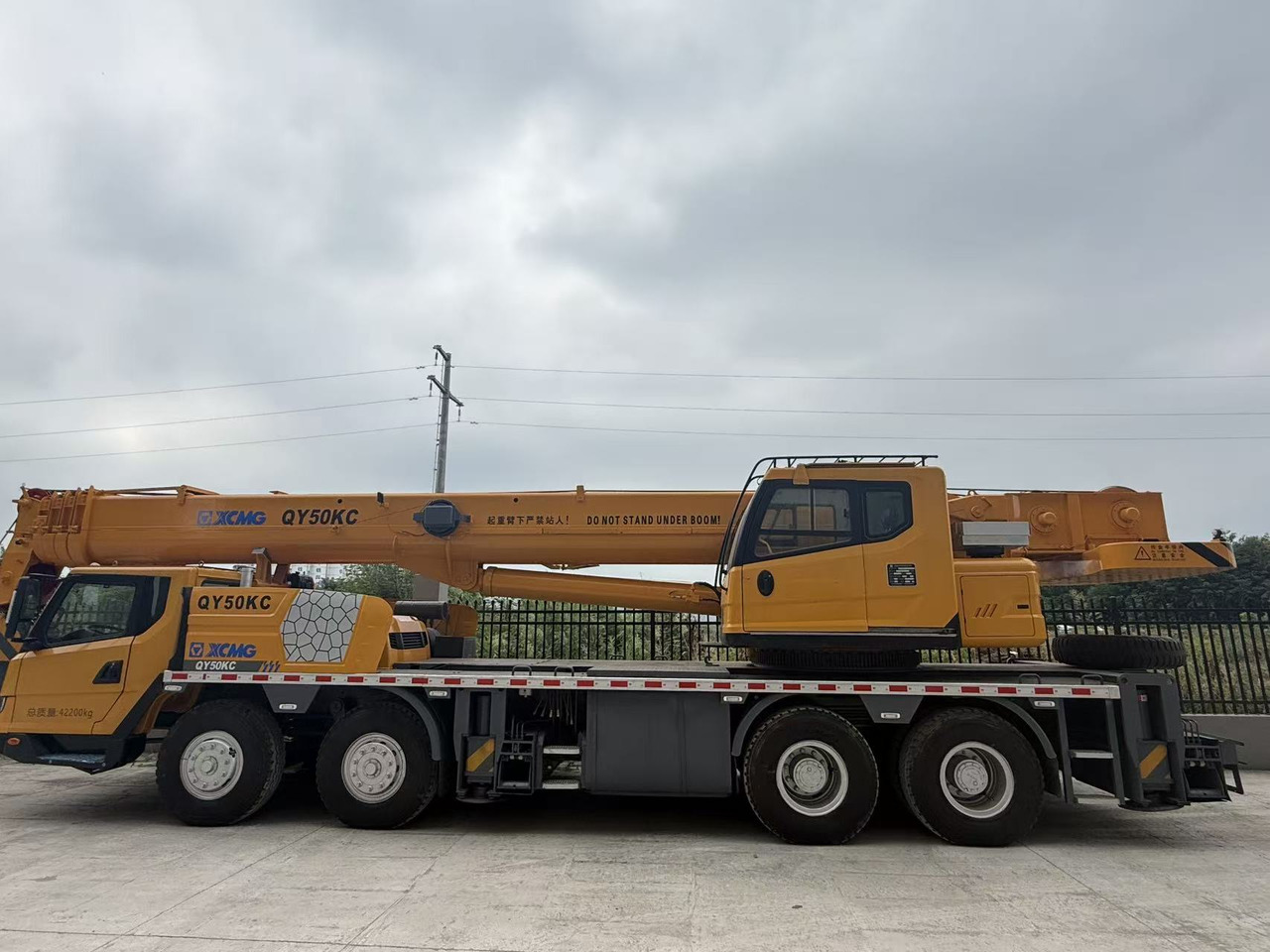 XCMG QY50KC - شاحنة كرين: صور 1 XCMG QY50KC - شاحنة كرين: صور 1