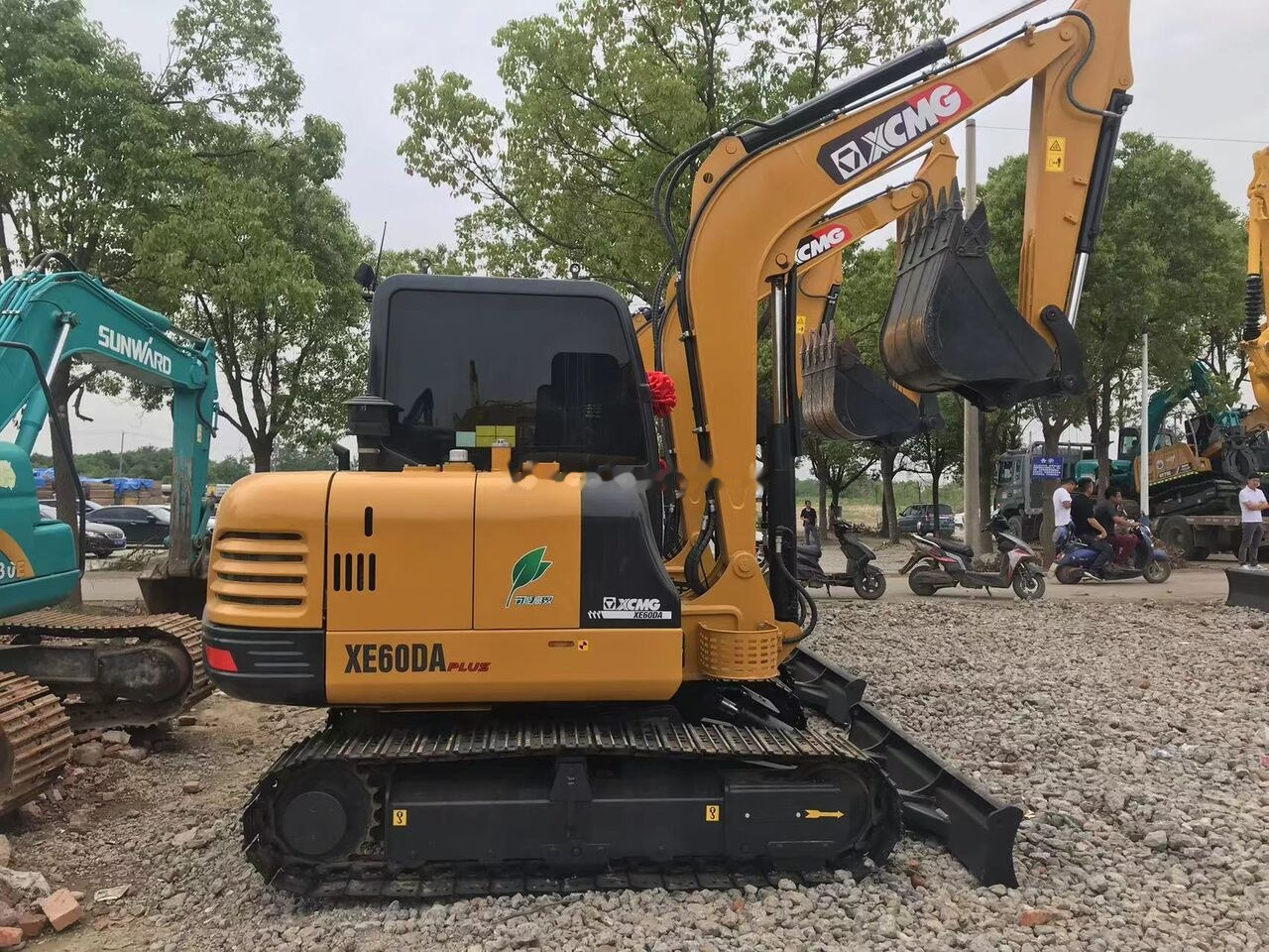XCMG XE60DA - حفارة مصغرة: صور 1 XCMG XE60DA - حفارة مصغرة: صور 1