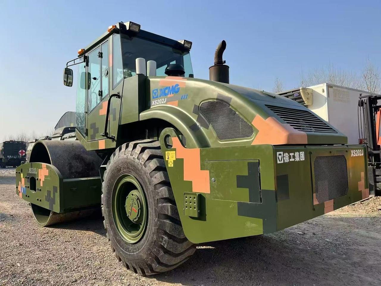 XCMG XS202J - مدحلة الأسفلت: صور 3 XCMG XS202J - مدحلة الأسفلت: صور 3