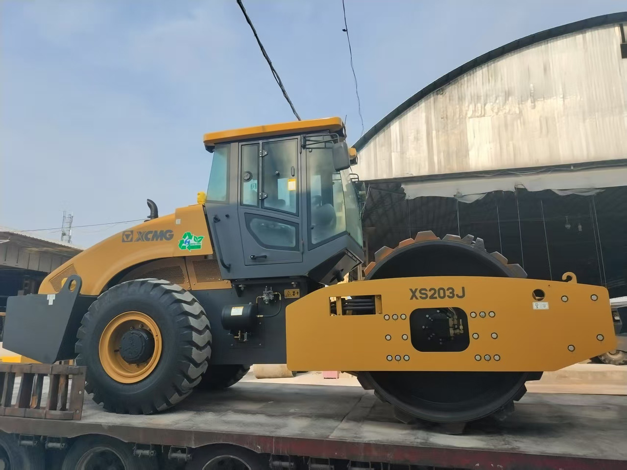 XCMG XS203J - مدحلة الأسفلت: صور 4 XCMG XS203J - مدحلة الأسفلت: صور 4