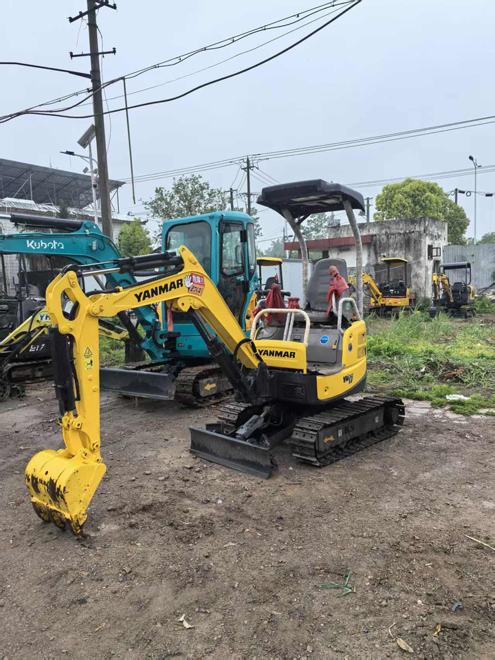 YANMAR Vio17 - حفارة مصغرة: صور 1 YANMAR Vio17 - حفارة مصغرة: صور 1