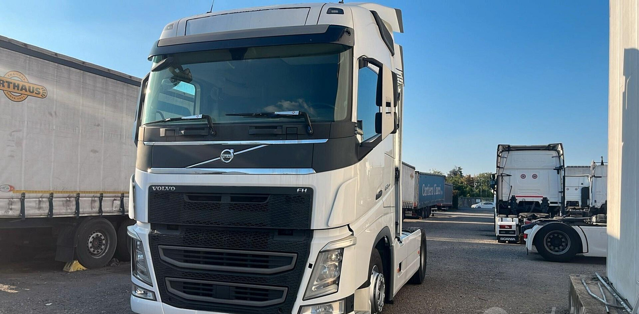 شاحنة جرار Volvo FH 460 Euro 6 Globetrotter 2018: صور 6 شاحنة جرار Volvo FH 460 Euro 6 Globetrotter 2018: صور 6