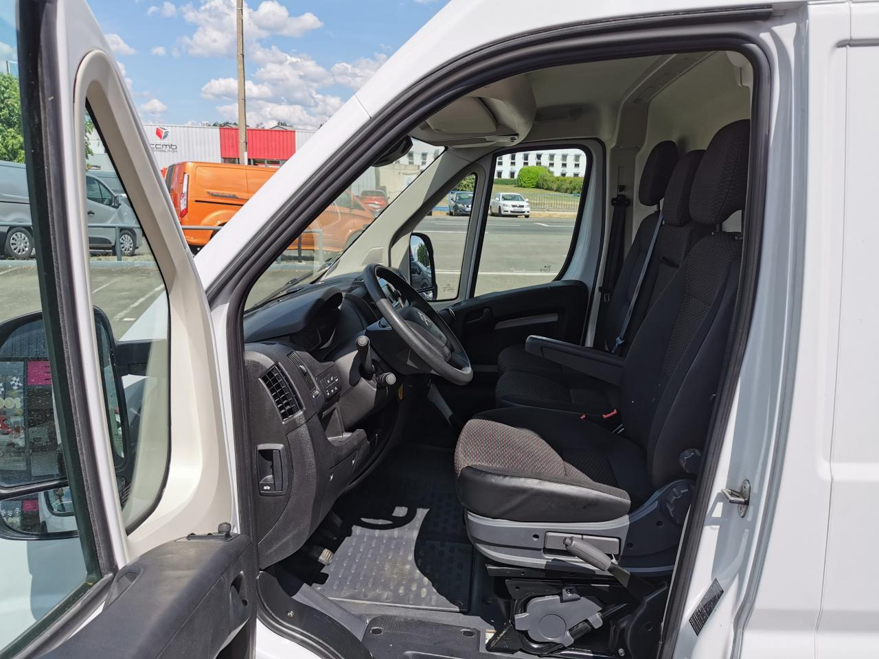 CITROEN Jumper 3.5t L2H2 2.2 HDi S&S - 140  III FOURGON TOLE Fourgon Tolé 35 L2H2 PHASE 3 - فان: صور 5 CITROEN Jumper 3.5t L2H2 2.2 HDi S&S - 140  III FOURGON TOLE Fourgon Tolé 35 L2H2 PHASE 3 - فان: صور 5