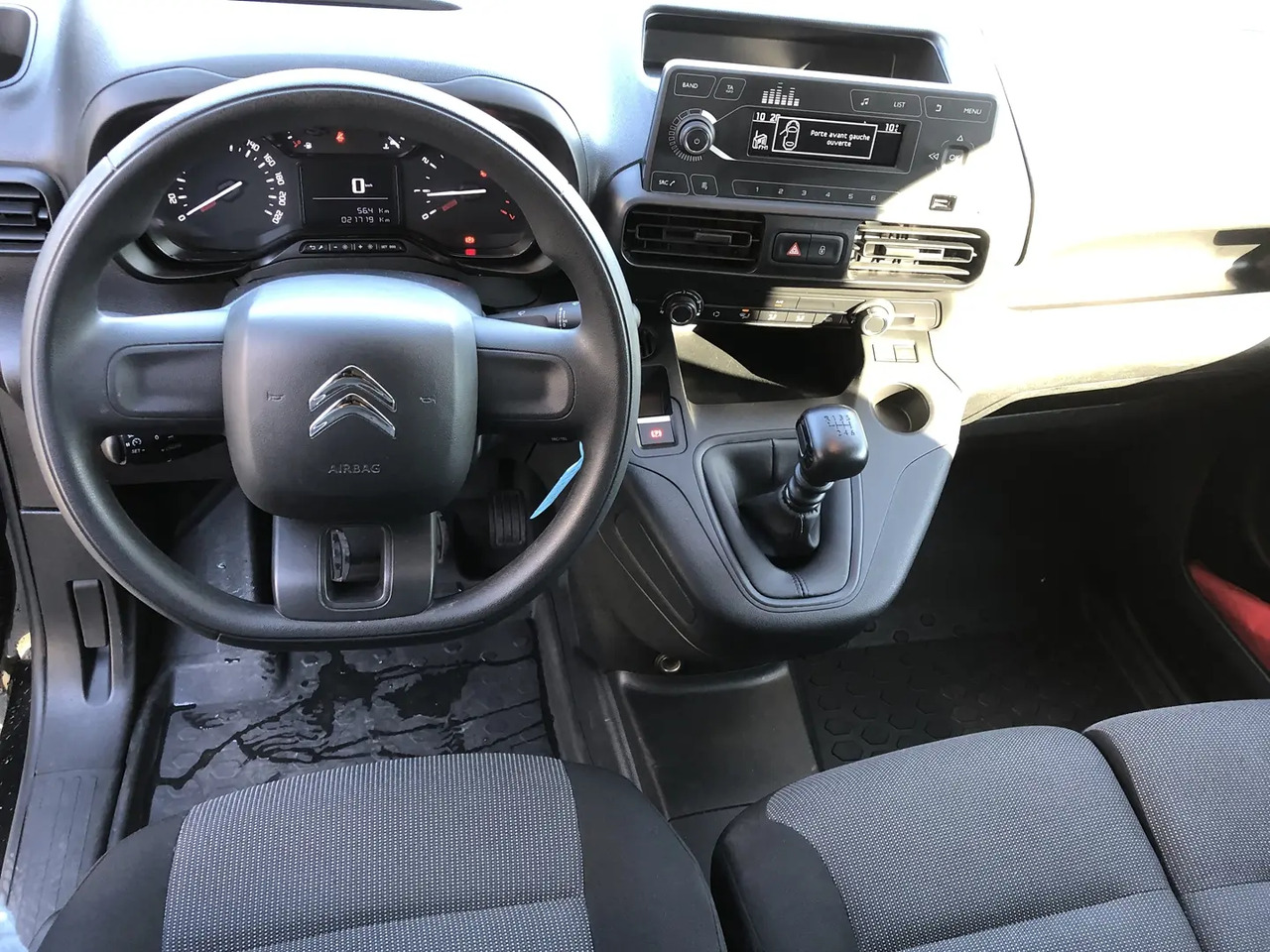 Citroen Berlingo M 1000KG BLUEHDI 100CH S&S - فان المدمجة: صور 3 Citroen Berlingo M 1000KG BLUEHDI 100CH S&S - فان المدمجة: صور 3