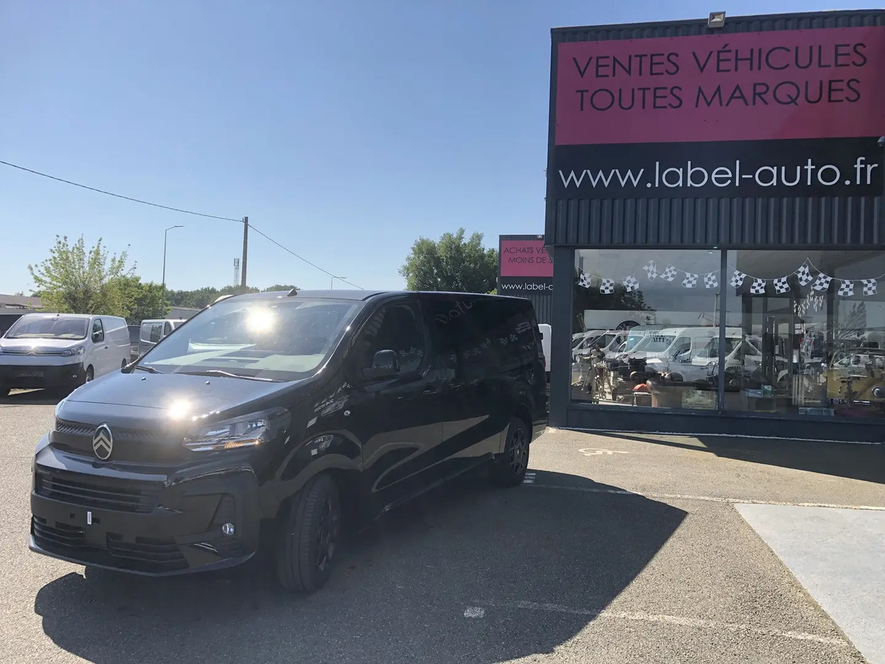 Citroen Jumpy XL 2.0 BLUEHDI 180CH S&S CABINE APPROFONDIE FIXE EAT8 - الشاحنات الصغيرة كابينة مزدوجة: صور 5 Citroen Jumpy XL 2.0 BLUEHDI 180CH S&S CABINE APPROFONDIE FIXE EAT8 - الشاحنات الصغيرة كابينة مزدوجة: صور 5