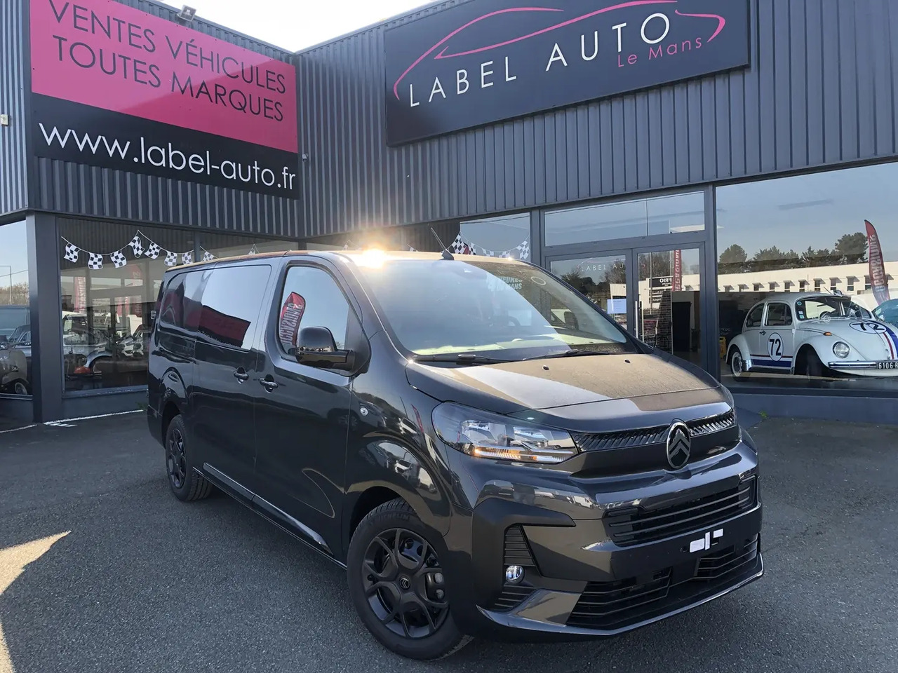 Citroen Jumpy XL 2.0 BLUEHDI 180CH S&S CABINE APPROFONDIE FIXE EAT8 - الشاحنات الصغيرة كابينة مزدوجة: صور 1 Citroen Jumpy XL 2.0 BLUEHDI 180CH S&S CABINE APPROFONDIE FIXE EAT8 - الشاحنات الصغيرة كابينة مزدوجة: صور 1